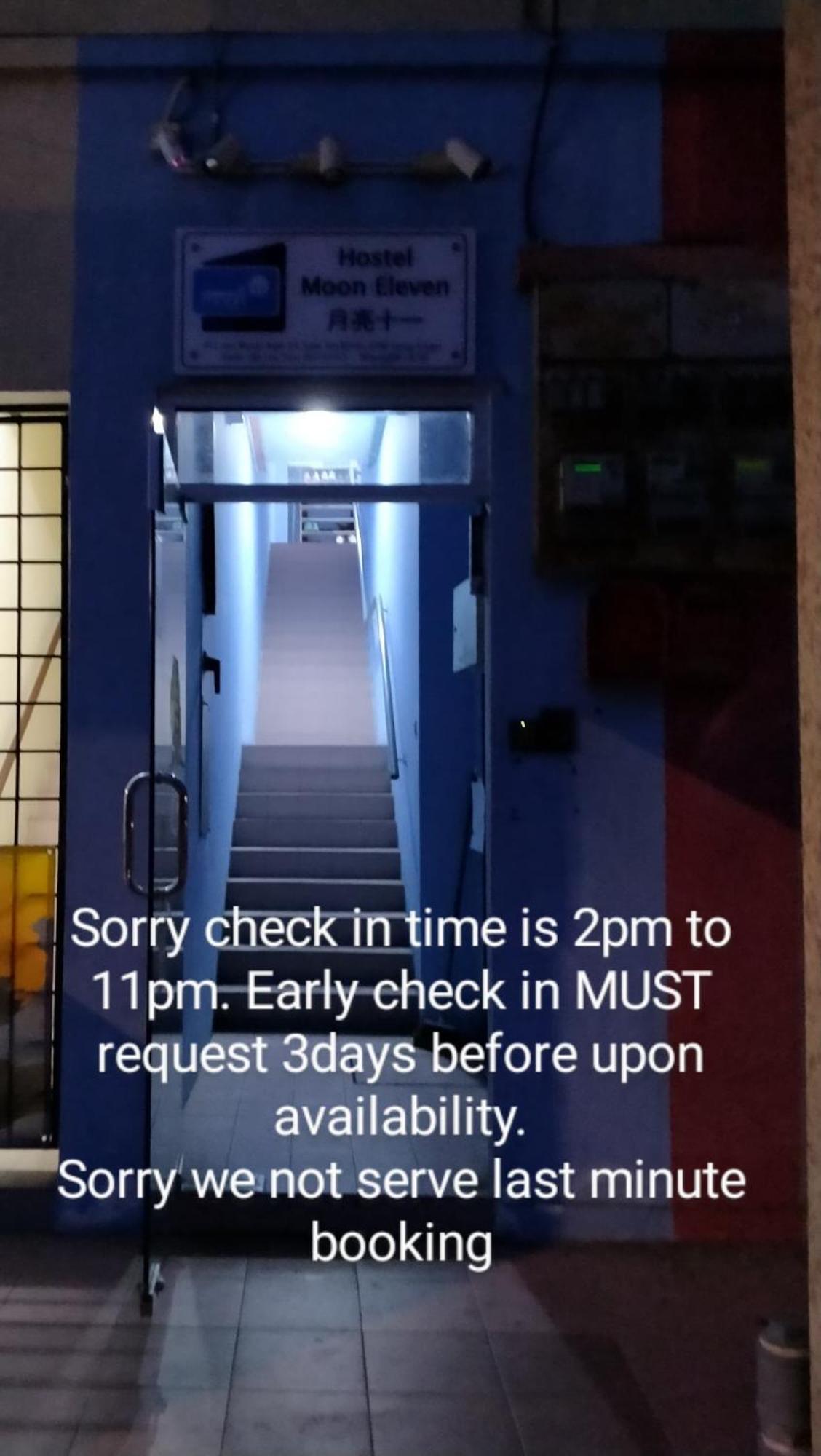 Moon Eleven Hostel Near Klia & Klia2 Sepang Bagian luar foto