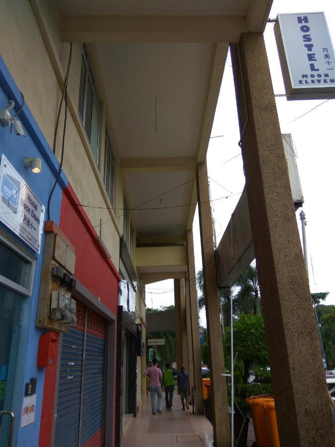 Moon Eleven Hostel Near Klia & Klia2 Sepang Bagian luar foto